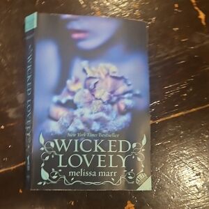 Wicked Lovely Book by Melissa Marr